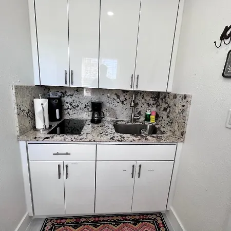 Stylish Studio Apartment By Miami International Airport Exterior foto