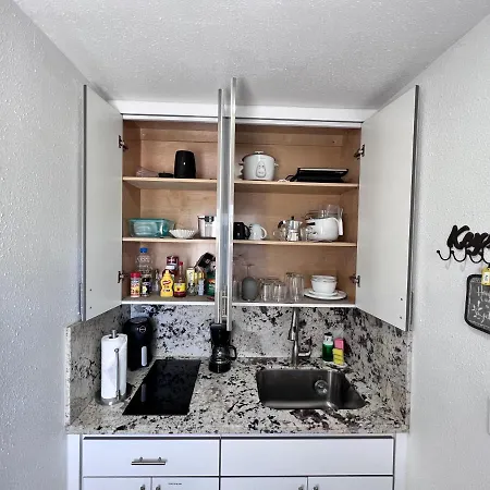 Stylish Studio Apartment By Miami International Airport Exterior foto